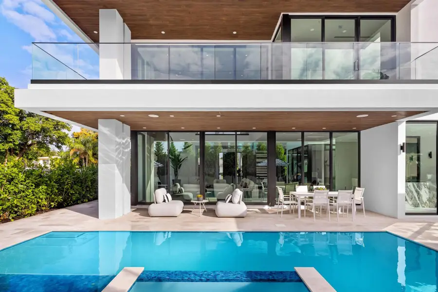 1099 NE 4th Avenue, Boca Raton, FL 33432 - Image #2