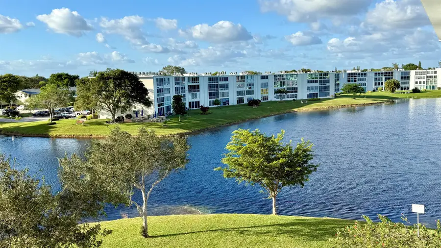 4069 Harwood E, Deerfield Beach, FL 33442 - Image #2