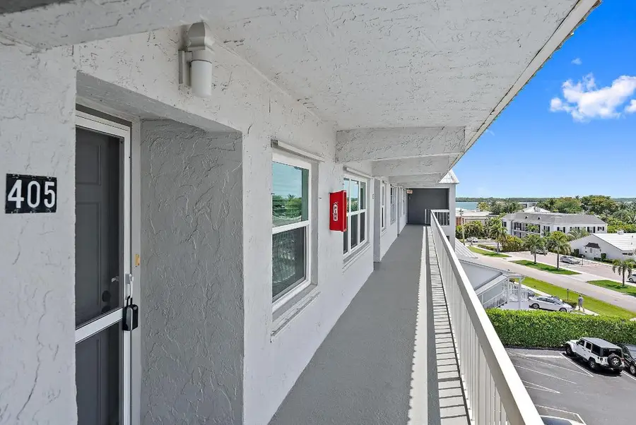 155 Yacht Club Drive #405, North Palm Beach, FL 33408 - Image #2