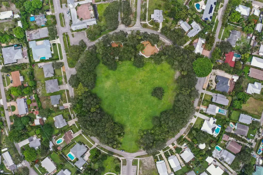 9035 SE Athena Street, Hobe Sound, FL 33455 - Image #2