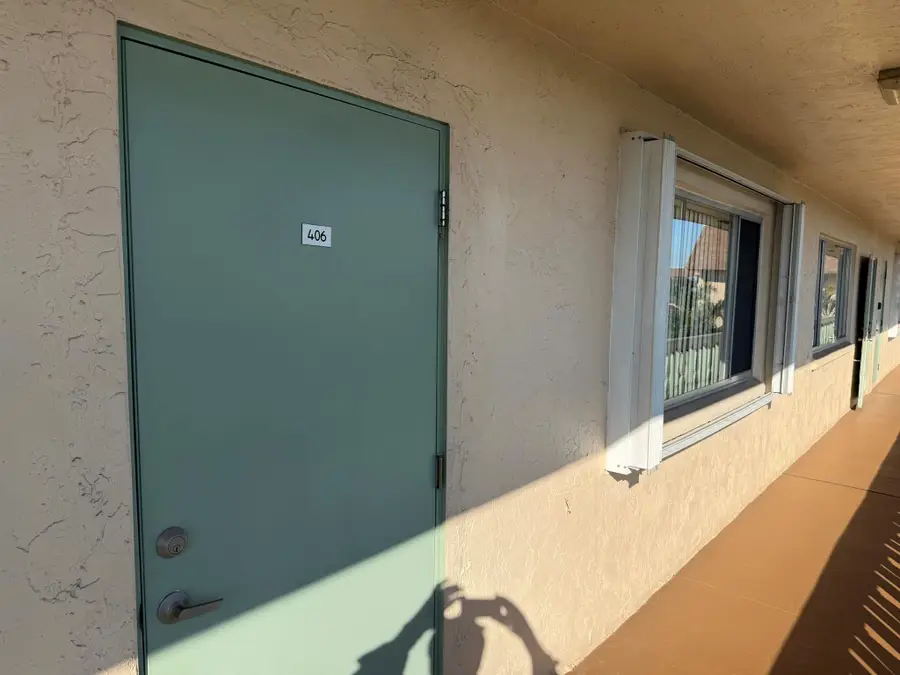 300 Village Green Circle S #406, Palm Springs, FL 33461 - Image #3