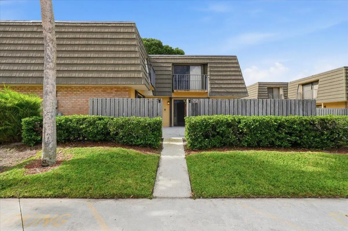712 7th Way, West Palm Beach, FL 33407 - Image #1