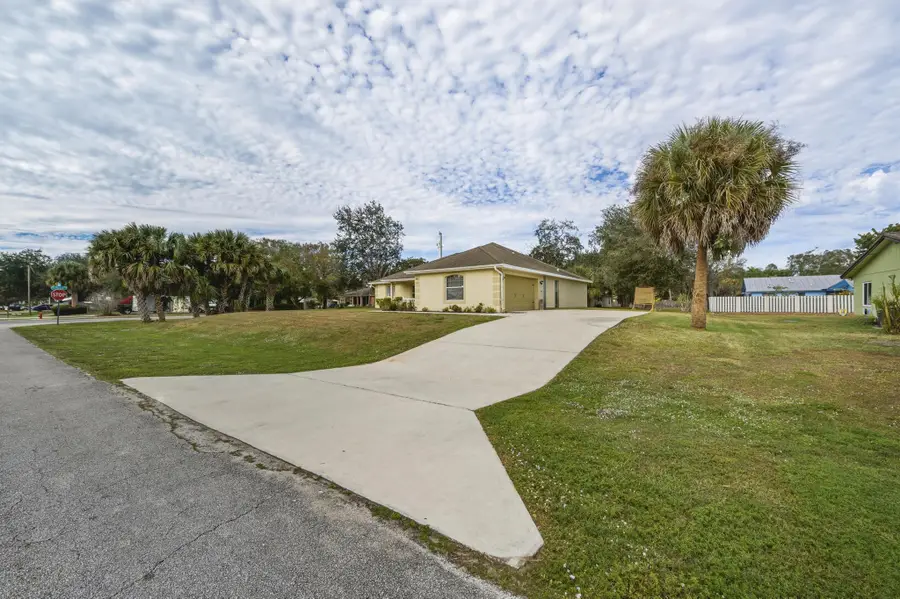 7608 Deland Avenue, Fort Pierce, FL 34951 - Image #2