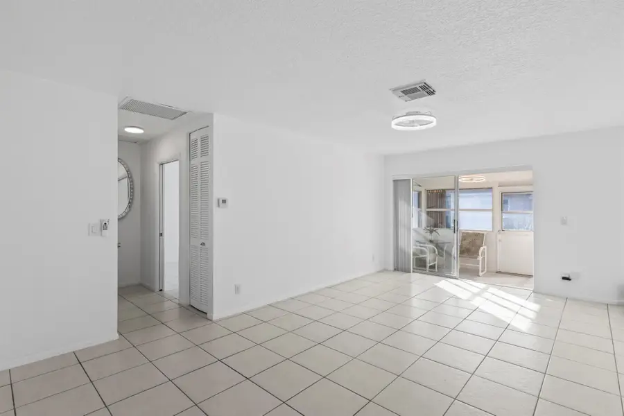 2727 Dudley Drive W #G, West Palm Beach, FL 33415 - Image #3