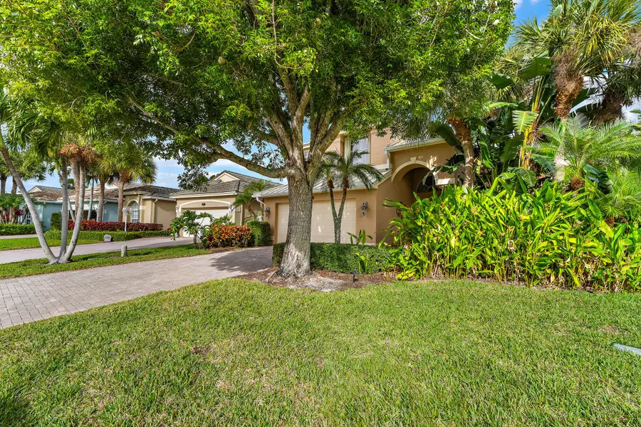 938 SE Westminster Place, Stuart, FL 34997 - Image #2