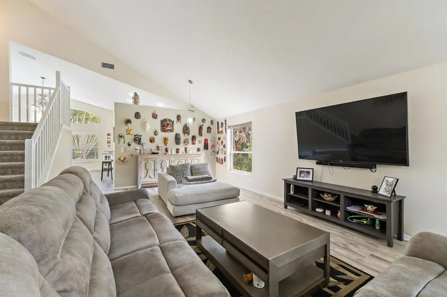 938 SE Westminster Place, Stuart, FL 34997 - Image #3