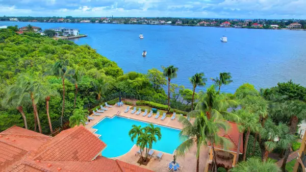 500 Scotia Drive #305, Hypoluxo, FL 33462