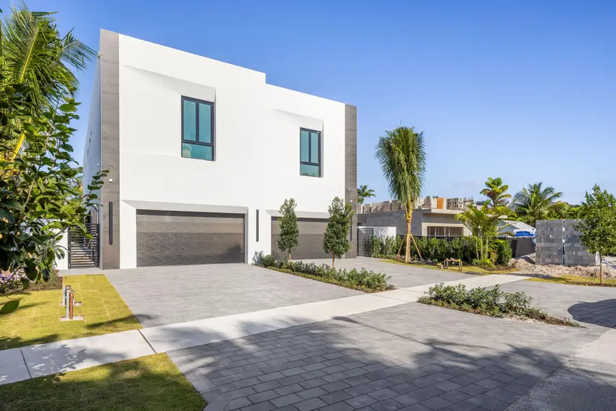 723 Lake Avenue N, Delray Beach, FL 33483 - Image #2