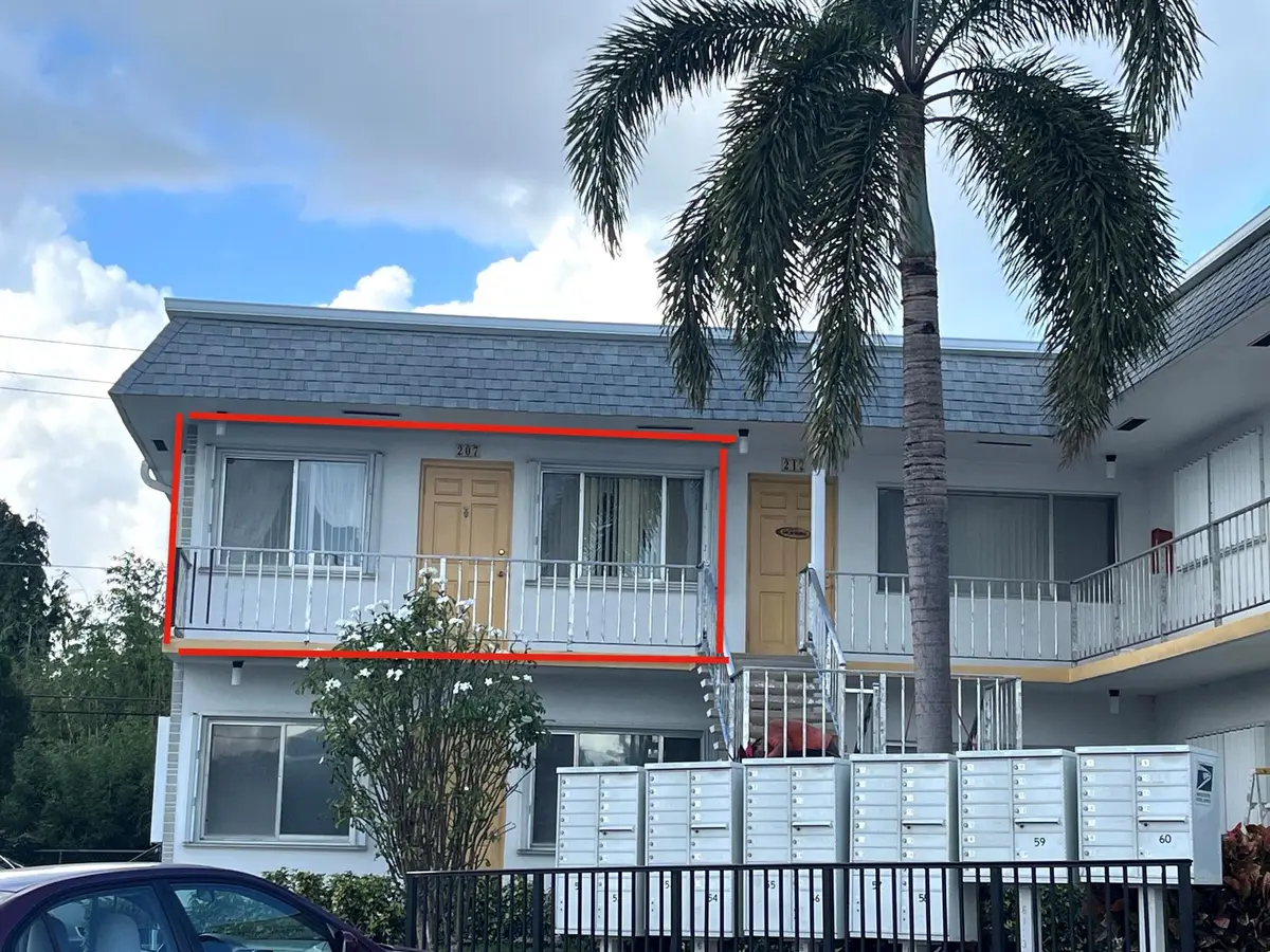 2840 Cynthia Lane #207, Lake Worth Beach, FL 33461 - Image #1