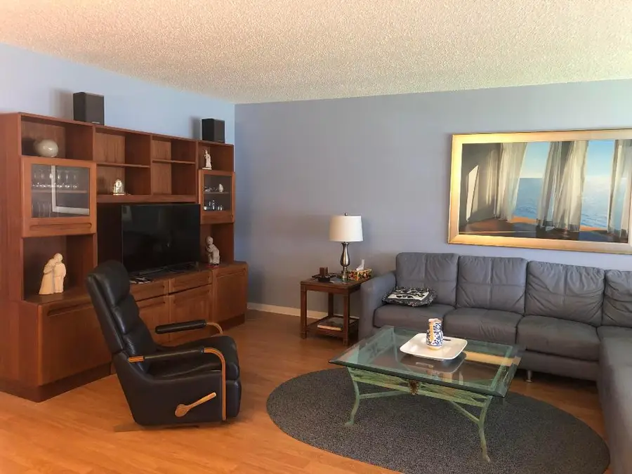 912 S South Drive Drive #C, Delray Beach, FL 33445 - Image #2