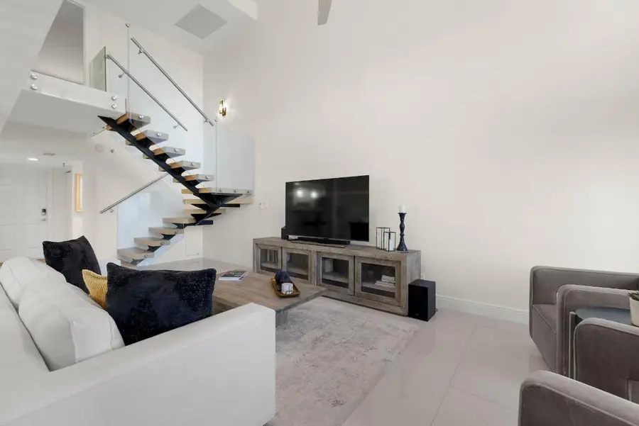 665 SE 21st Avenue #104, Deerfield Beach, FL 33441 - Image #3