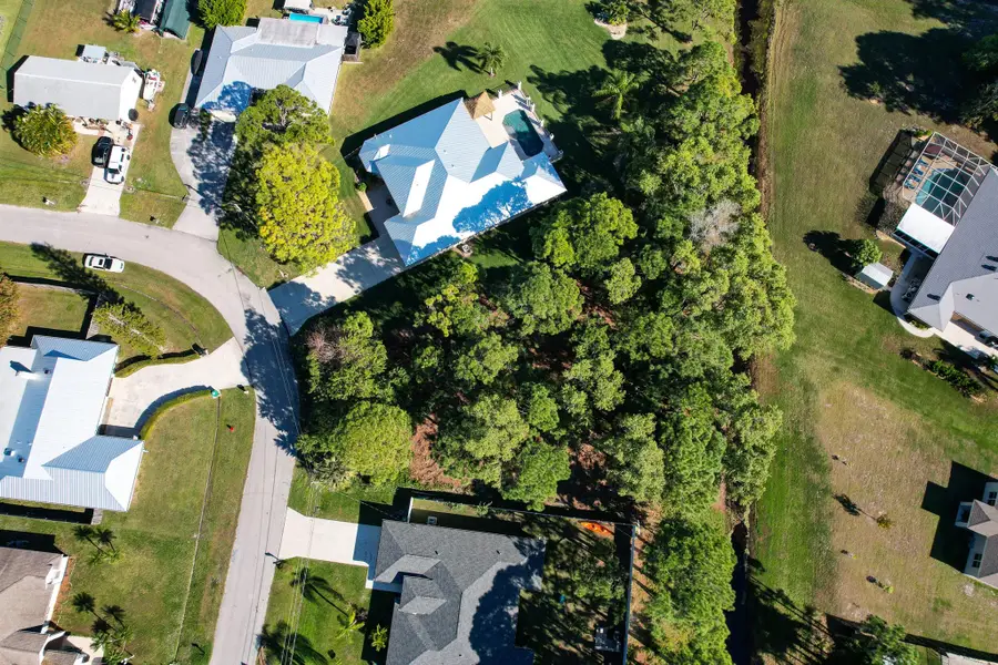 2296 SE Trillo Street, Port Saint Lucie, FL 34952 - Image #2