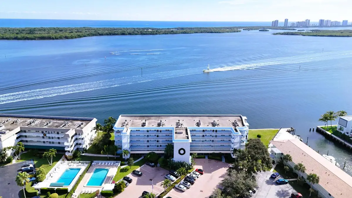 60 Yacht Club Drive #103, North Palm Beach, FL 33408 - Image #1