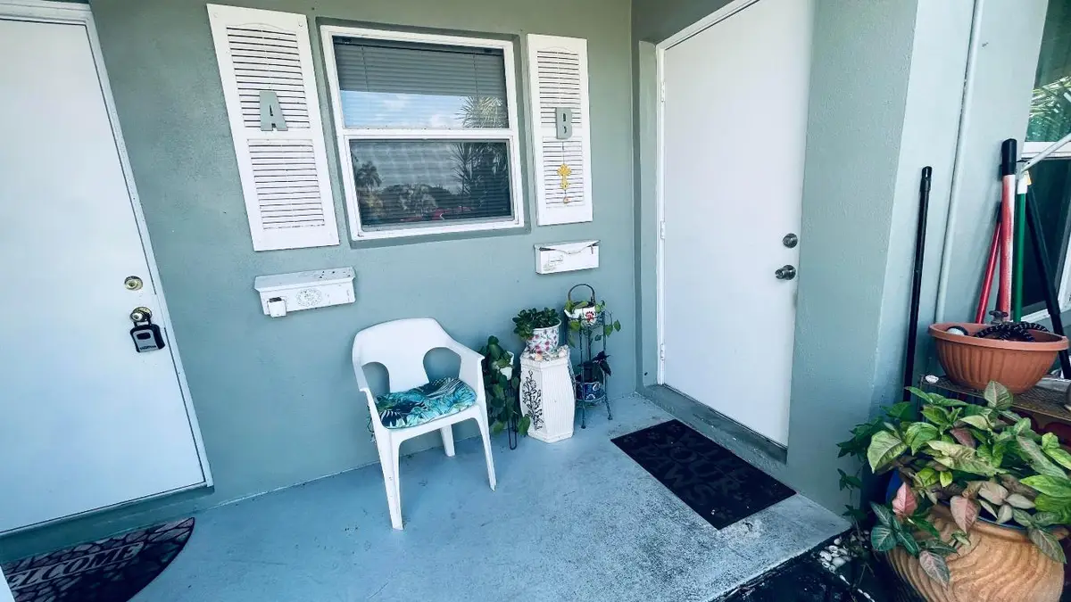 910 South Drive #B, Delray Beach, FL 33445 - Image #1