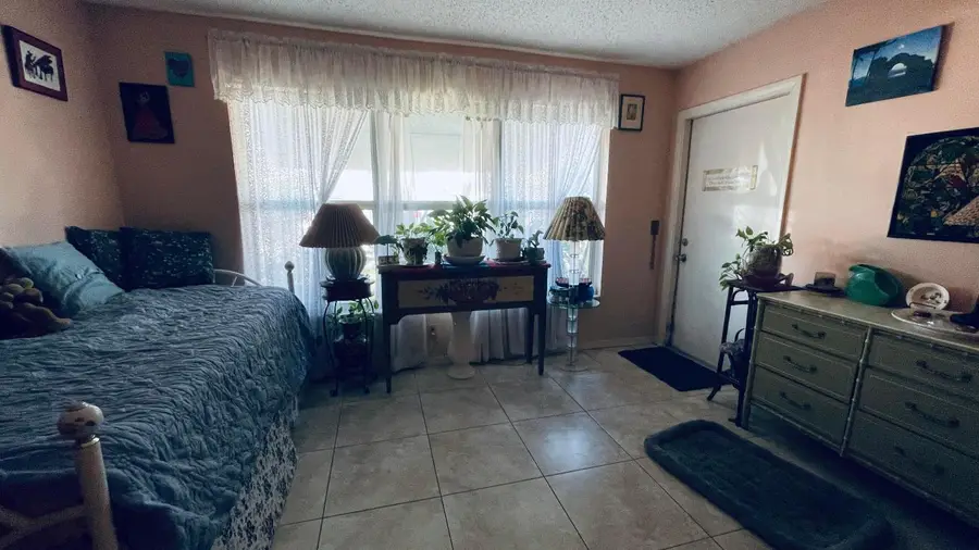 910 South Drive #B, Delray Beach, FL 33445 - Image #3