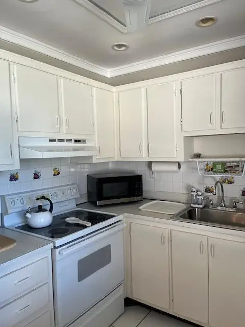 718 Normandy #O, Delray Beach, FL 33484 - Image #2