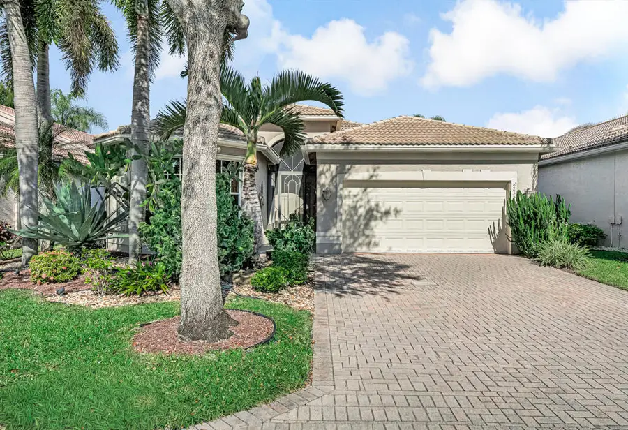 8235 Seahorse Cove Boulevard, Lake Worth, FL 33467 - Image #3