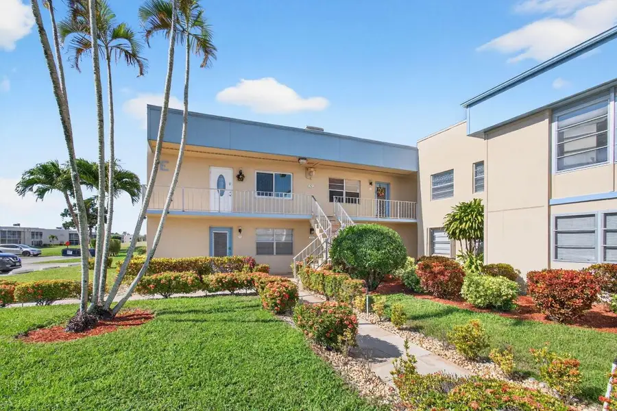 222 Burgundy E, Delray Beach, FL 33484 - Image #2