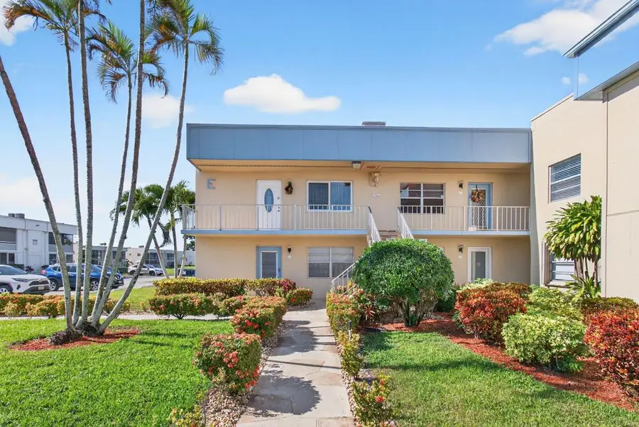 222 Burgundy E, Delray Beach, FL 33484 - Image #3