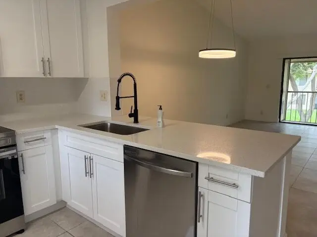 6551 Arleigh Court #208, Boca Raton, FL 33433 - Image #3