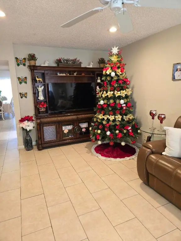 2396 Daphne Drive, West Palm Beach, FL 33415 - Image #2