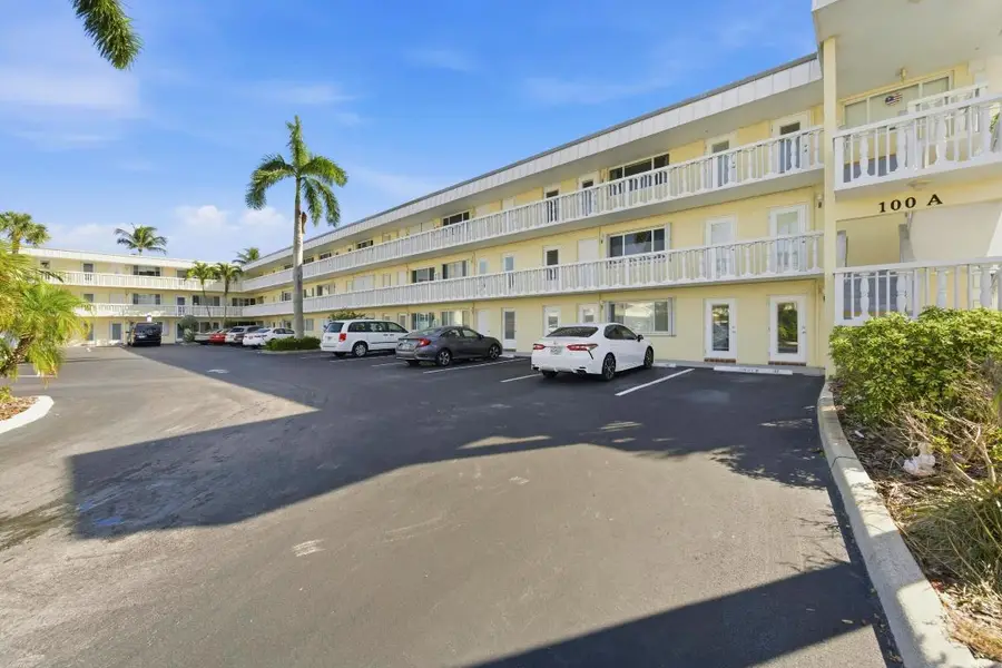 100 Doolen Court #203, North Palm Beach, FL 33408 - Image #2