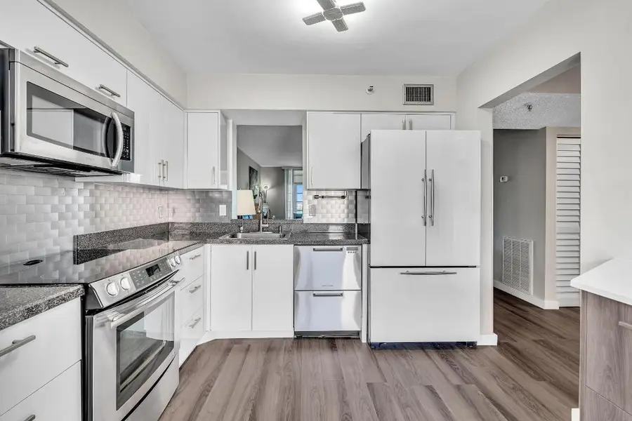 14623 Bonaire Boulevard #410, Delray Beach, FL 33446 - Image #3