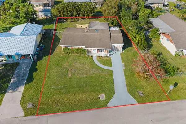 422 Coconut Avenue E, Port St Lucie, FL 34952