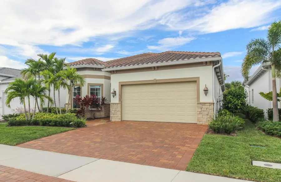 10369 Northbrook Circle, Palm Beach Gardens, FL 33412 - Image #2