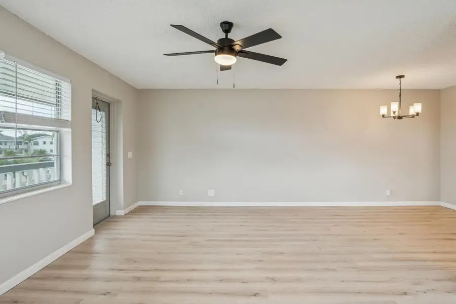 244 Camden J, West Palm Beach, FL 33417 - Image #3