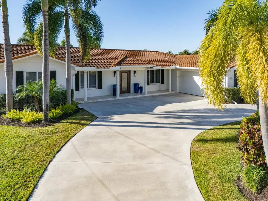 7025 Pine Tree Lane, Lake Clarke Shores, FL 33406 - Image #3