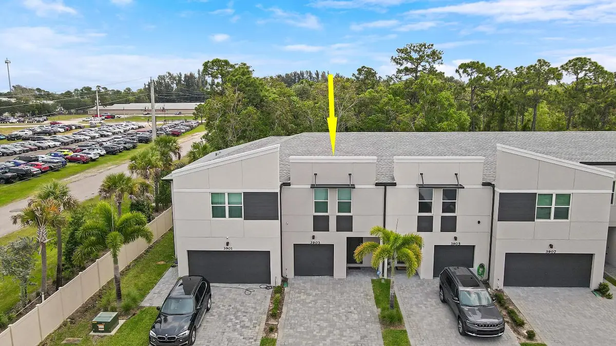 3903 SE Mentmore Lane, Stuart, FL 34997 - Image #1