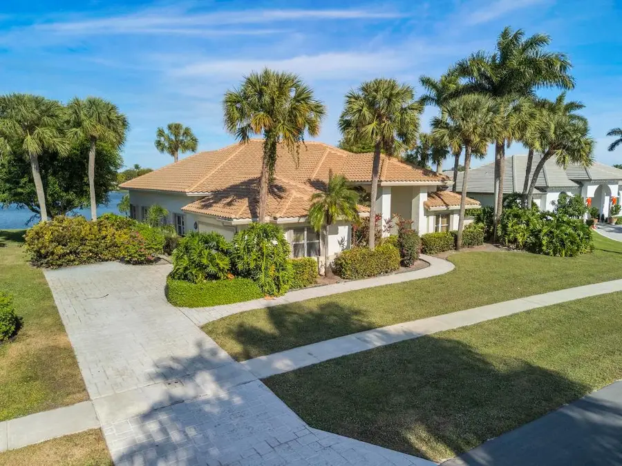 2054 Henley Place, Wellington, FL 33414 - Image #2