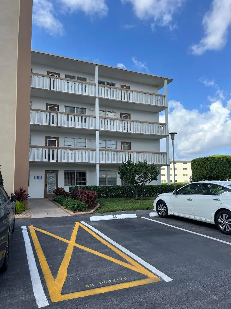 3081 Cornwall E, Boca Raton, FL 33434 - Image #1