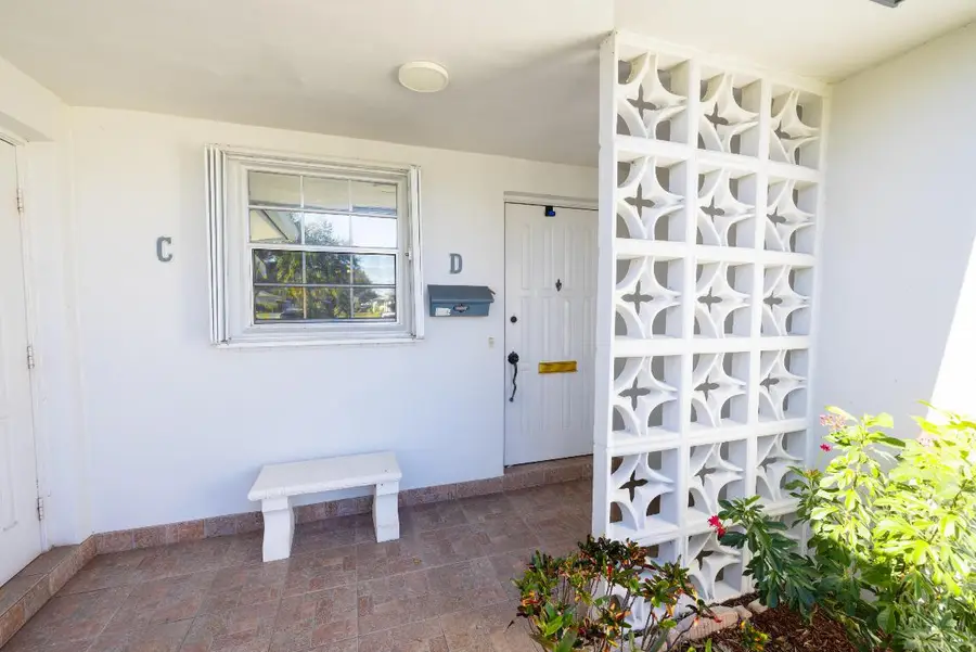 1200 S Drive Circle #D, Delray Beach, FL 33445 - Image #2