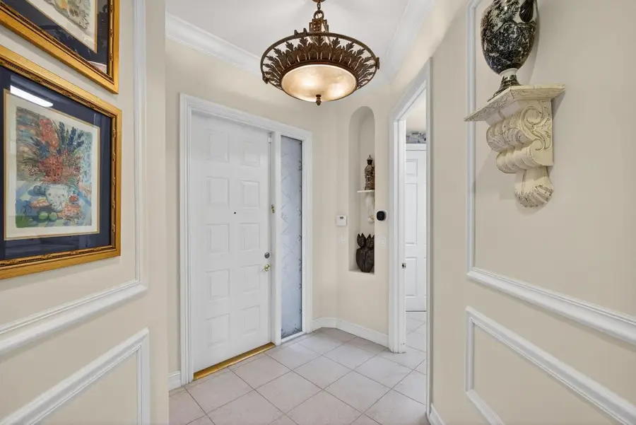 104 Palm Bay Circle #A, Palm Beach Gardens, FL 33418 - Image #2