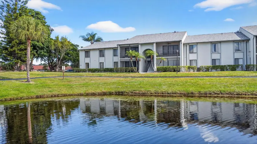 1013 Green Pine Boulevard #G1, West Palm Beach, FL 33409 - Image #2
