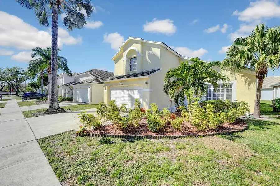 2008 Normandy Circle, West Palm Beach, FL 33409 - Image #2