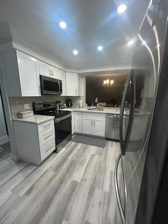 7006 Huntington Lane #204, Delray Beach, FL 33446 - Image #1