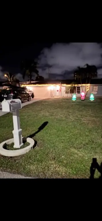 9774 Jonquil Circle S, Palm Beach Gardens, FL 33410 - Image #2