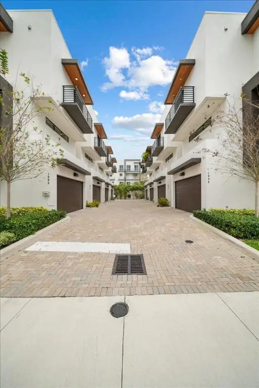 1052 N Victoria Park Road, Fort Lauderdale, FL 33304 - Image #3