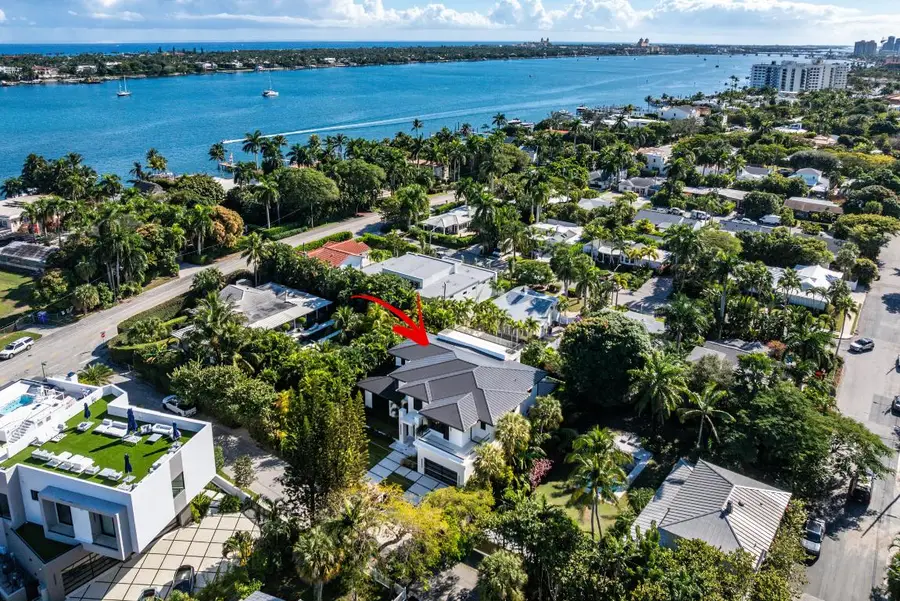 258 33rd Court, West Palm Beach, FL 33407 - Image #2