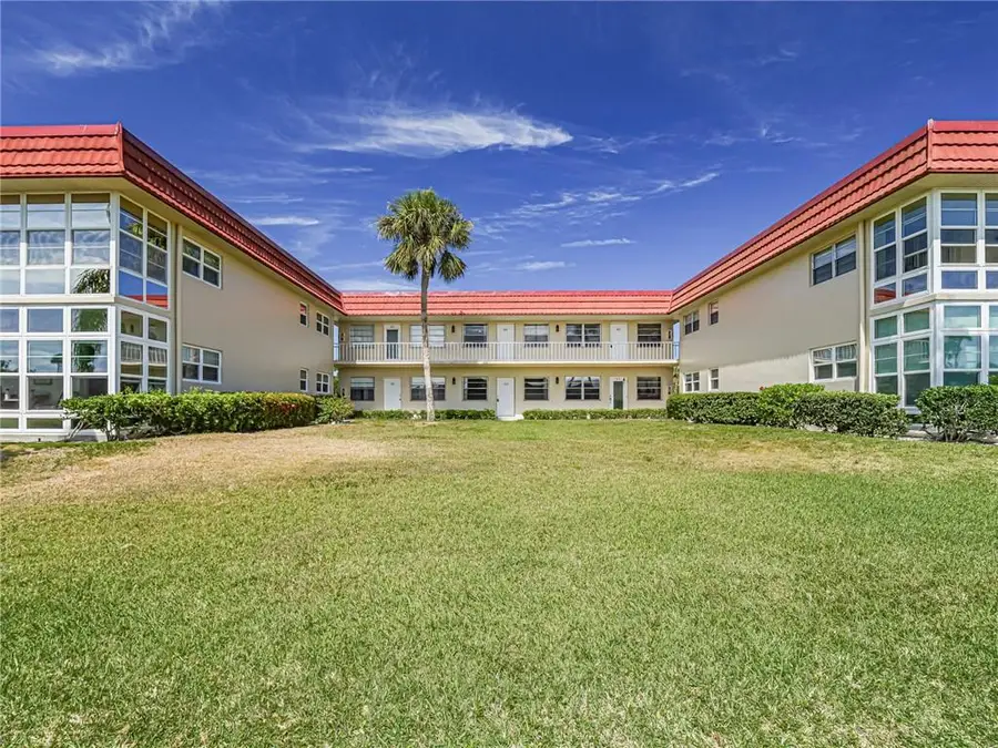 76 Royal Oak Drive #104, Vero Beach, FL 32962 - Image #2