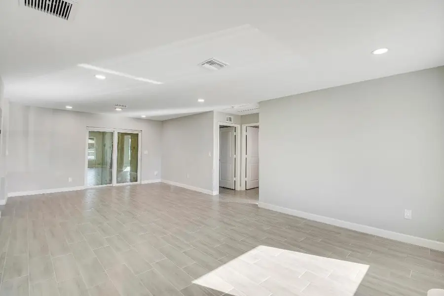 548 SW 5th Street, Belle Glade, FL 33430 - Image #3