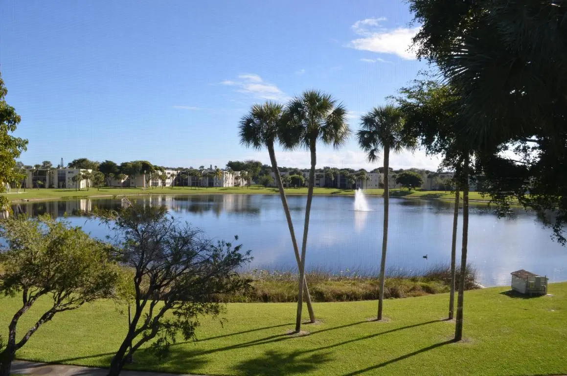 5220 Las Verdes Circle #312, Delray Beach, FL 33484 - Image #1