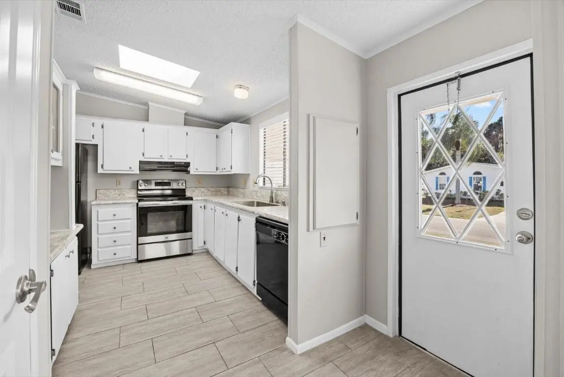 8530 Leadtree Court, Port Saint Lucie, FL 34952 - Image #1