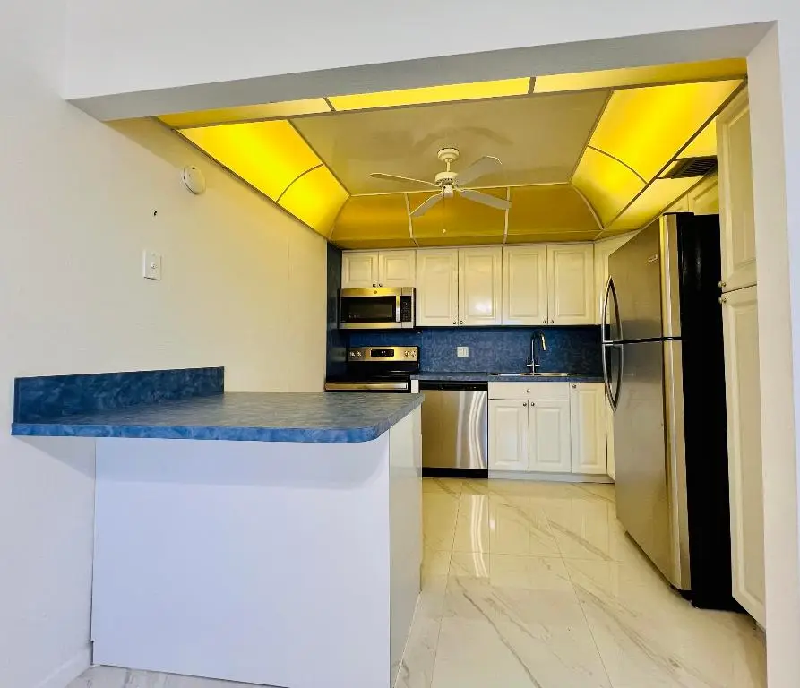 313 Wellington D, West Palm Beach, FL 33417 - Image #1