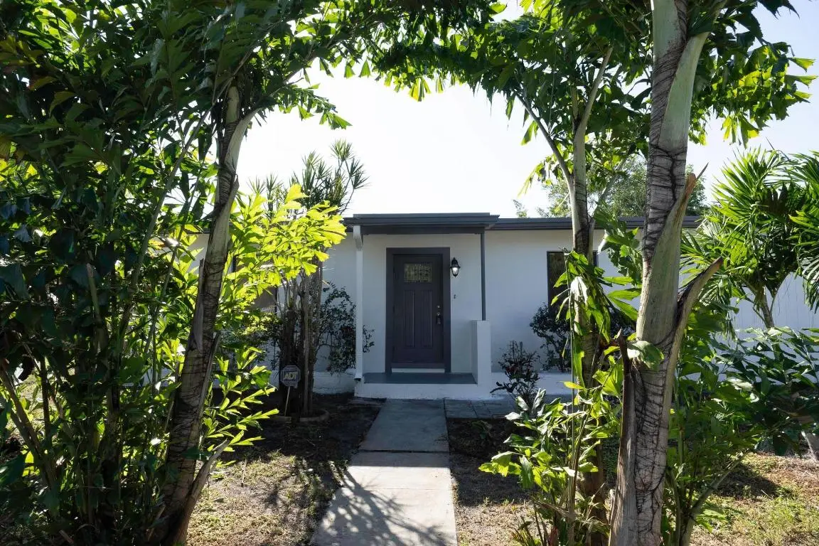 924 NW 11th Court, Fort Lauderdale, FL 33311 - Image #1