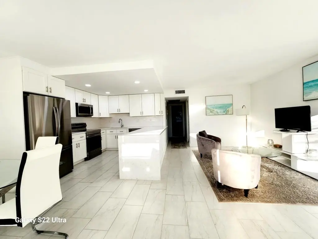 2003 Lincoln A, Boca Raton, FL 33434 - Image #1