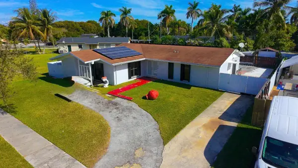 18933 SW 96th Avenue, Miami, FL 33157